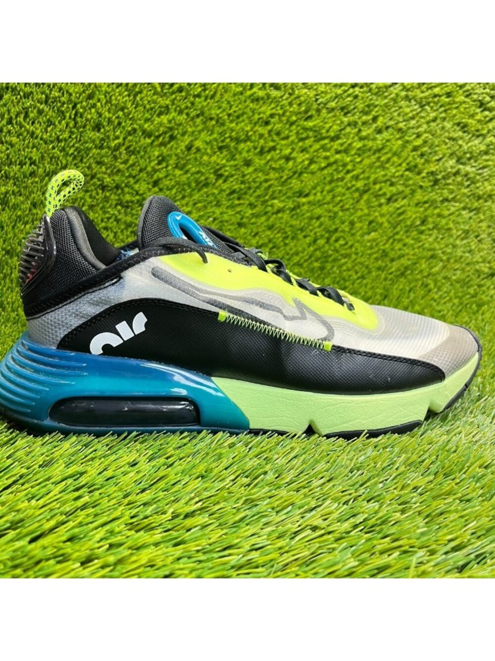 Nike Air Max 2090 Mens Size 11 Green Black Gray Athletic Running Shoes Sneakers